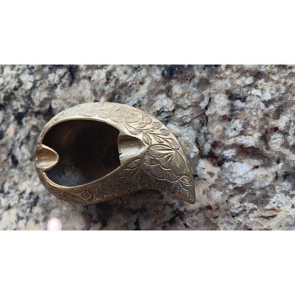 Rare Vintage Aladdin's Shoe Brass Ashtray Engraved Made In India - Picture 6 of 9